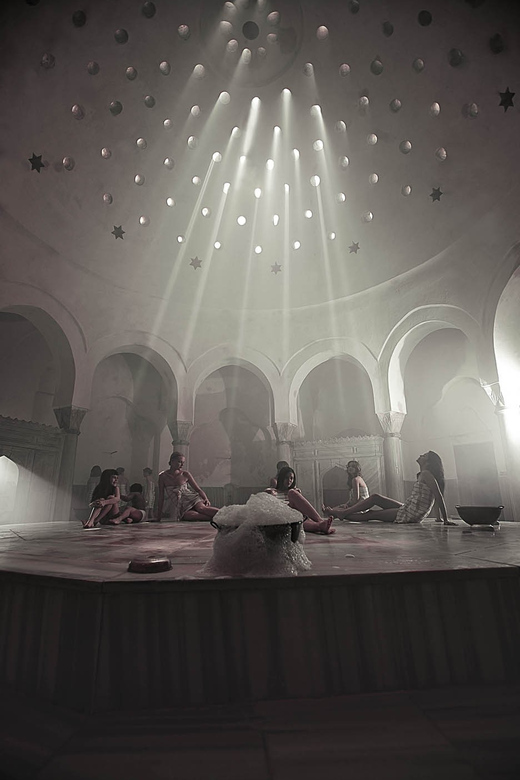 Çemberli Taş Traditional Turkish Bath - Entering a 1584 Ottoman bathhouse