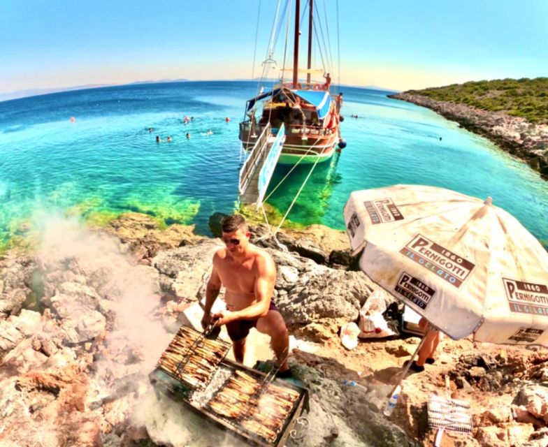 Cesme: Small Group Boat Tour with Open Buffet Lunch - How peaceful is the atmosphere?