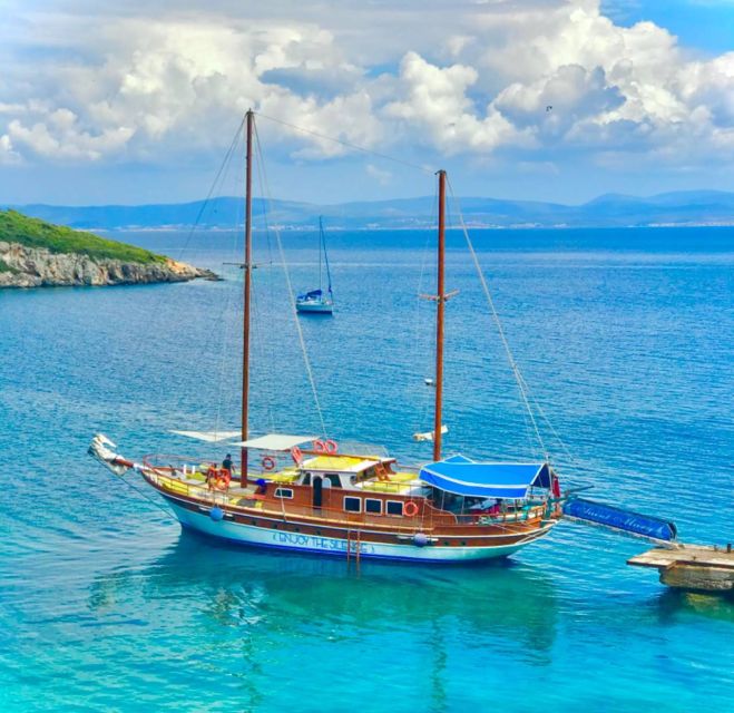 Cesme: Small Group Boat Tour with Open Buffet Lunch - Practical preparation for the day