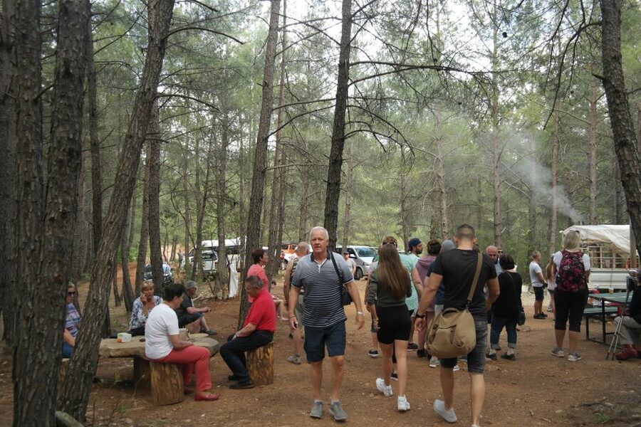 City of Side: Eagle Canyon and Selge Ancient City Day Trip - What the guide and vehicle experience may be like