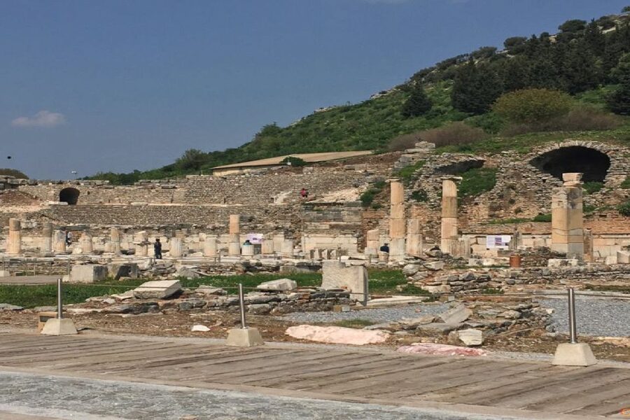 Ephesus: House of Virgin Marry & Artemis w Lunch & Ticket - The Temple of Artemis in half an hour