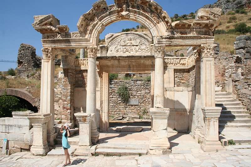 Ephesus: Small Group Tour for Cruise Passengers - The Temple of Artemis and a short final stop