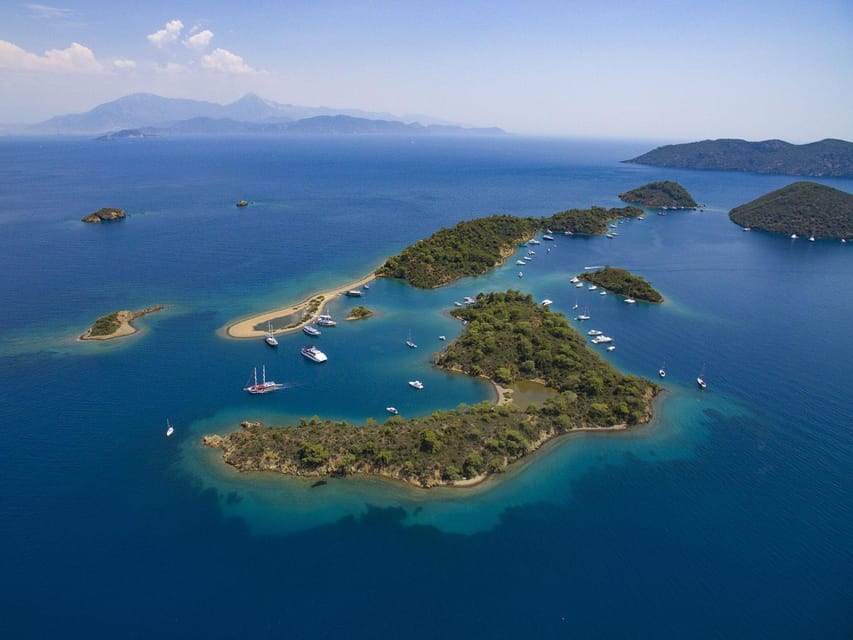 Fethiye: 12 Islands Boat Tour with Lunch and Hotel Pickup - What the Fethiye boat day is really like