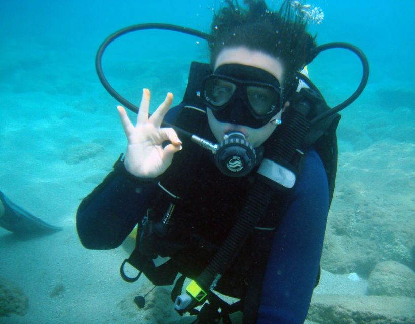 Fethiye: 2 Guided Scuba Dives with Lunch and Hotel Transfers - What happens during the first underwater session