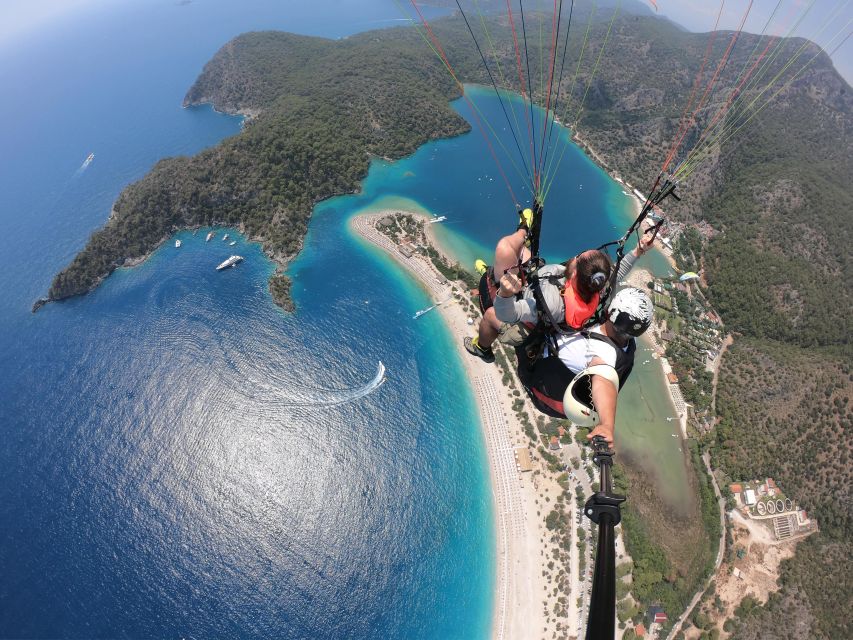 Fethiye: Babadag Tandem Paragliding Flight over Oludeniz - The 25-minute ride up Babadag