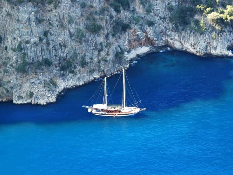 Fethiye: Island Sailing Trip with Lunch and Hotel Pickup - Göcek Island and the open-buffet lunch