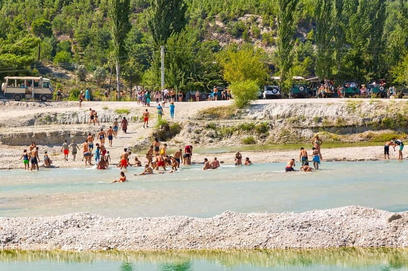 Fethiye: Jeep Safari to Tlos, Yakapark, Saklikent with Lunch - Walking into Saklikent Canyon