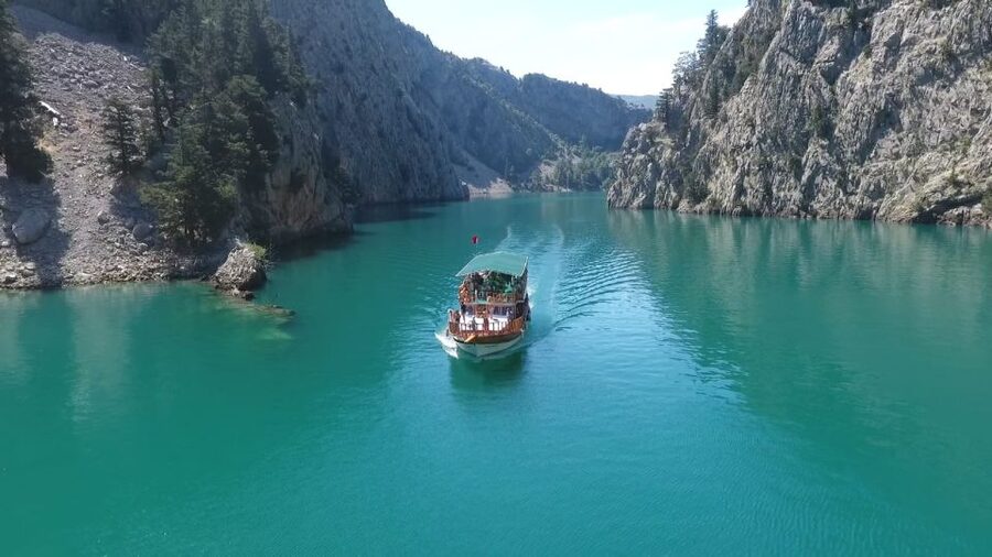 From Alanya: Green Canyon Day Trip with Lunch and Boat Ride - Lunch above the lake