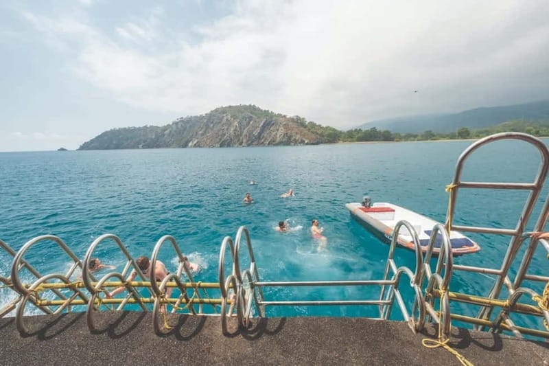 From Antalya/Kemer: All-Inclusive Party Boat with Lunch - Heat, timing, and what to bring