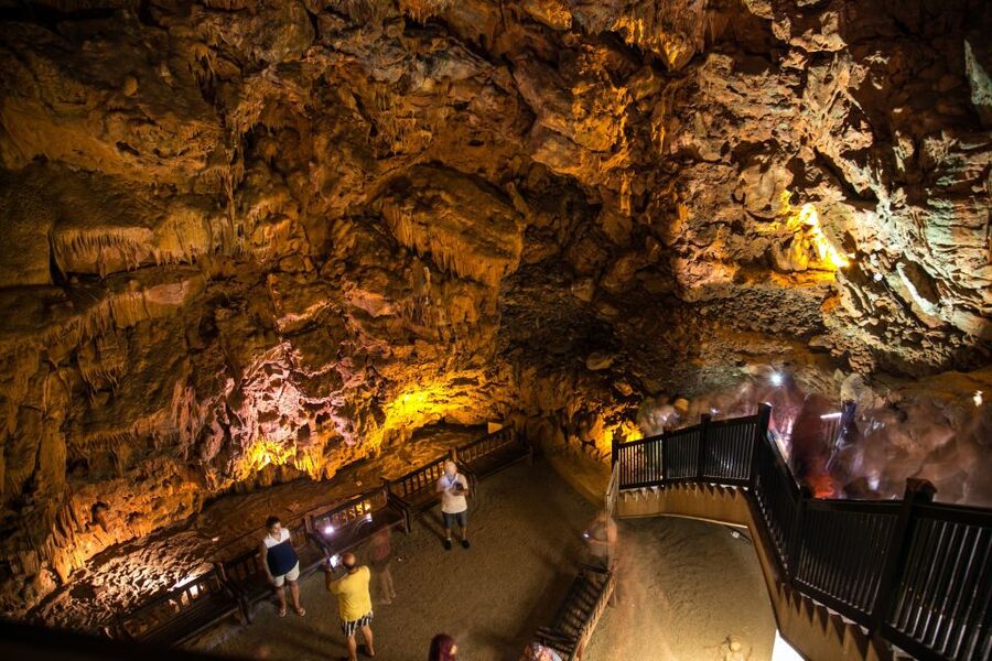 From City of Side: Alanya Guided Tour with Boat Trip & Lunch - One and a half hours to see Alanya yourself