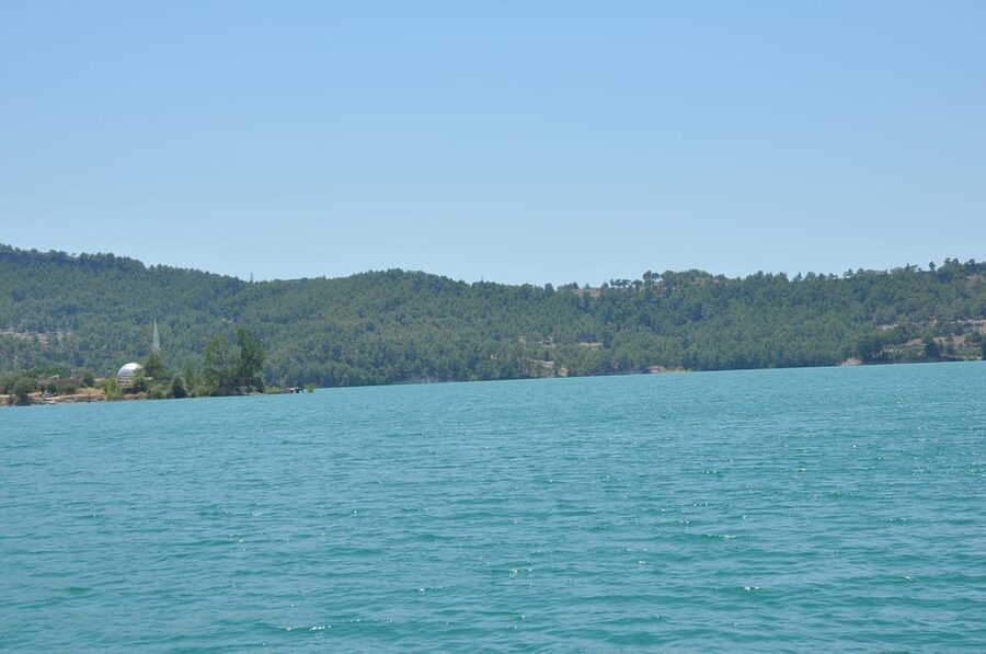 From City of Side: Cabrio Bus Safari & Boat Tour with Lunch - Who should take this tour?