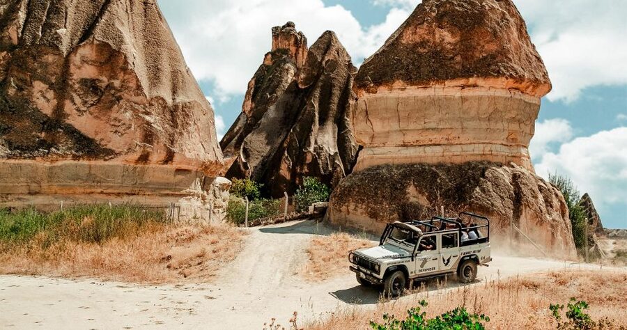 From Göreme/Ürgüp: Cappadocia Jeep Safari Sunrise or Sunset - Sunset offers a slower end to the day