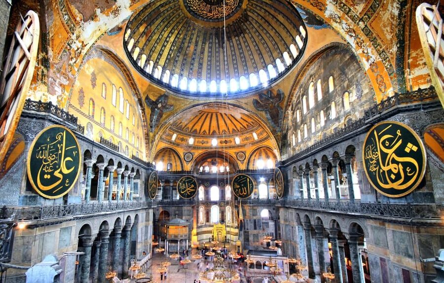 From Istanbul: 10-Day Turkey Tour & optional Hot Air Balloon - Cappadocia delivers the tour’s most unusual scenery