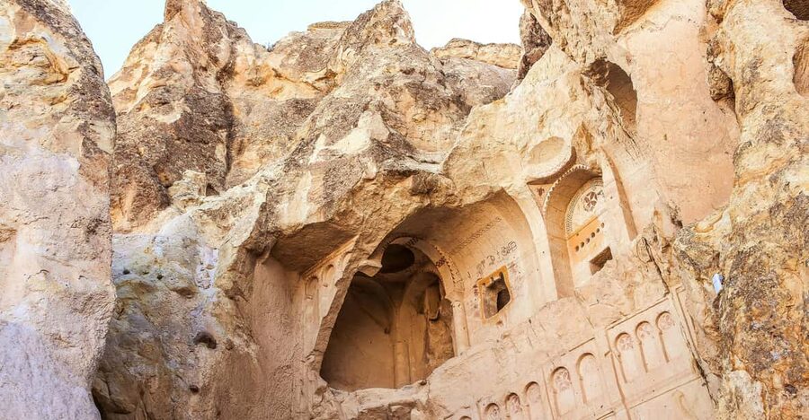 From Istanbul: 2-Day Cappadocia Highlights Tour by Plane - Guides, languages, and group rhythm