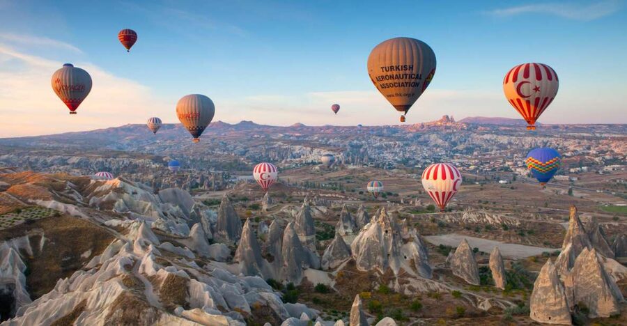 From Istanbul: Cappadocia Highlights 2-Day Tour with Balloon - Uçhisar Castle and the first wide view