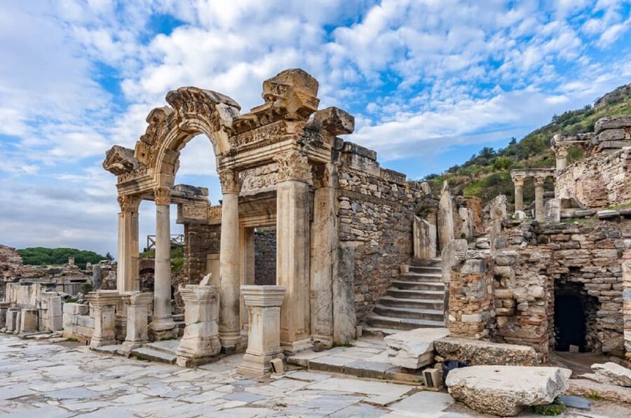 From Istanbul: Ephesus and House of Virgin Mary Day Trip - Ephesus, where the stones do the talking