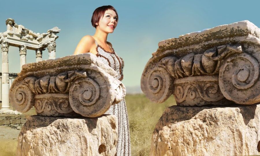 From Istanbul: Ephesus and House of Virgin Mary Day Trip - Isa Bey Mosque and Seljuk design