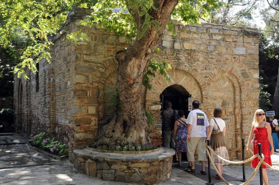 From Istanbul: Ephesus Day Tour with Return Flights - Who should book this day trip?