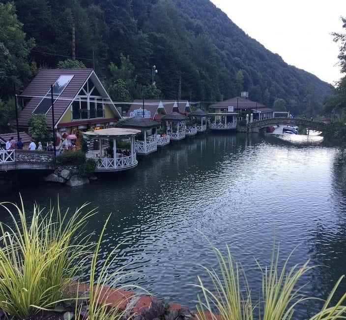 From Istanbul: Sapanca & Masukiye Tour with Lunch - A quiet walk around the lake