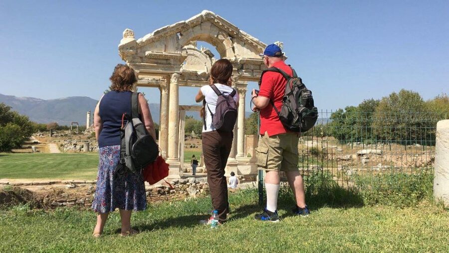 From Izmir: Ephesus, Mary's House Tour with Tickets + Lunch - Key points at a glance