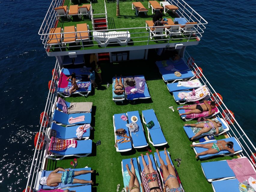 From Marmaris: Day Trip by Glass Bottom Semi Submarine - Finding your best place on the boat