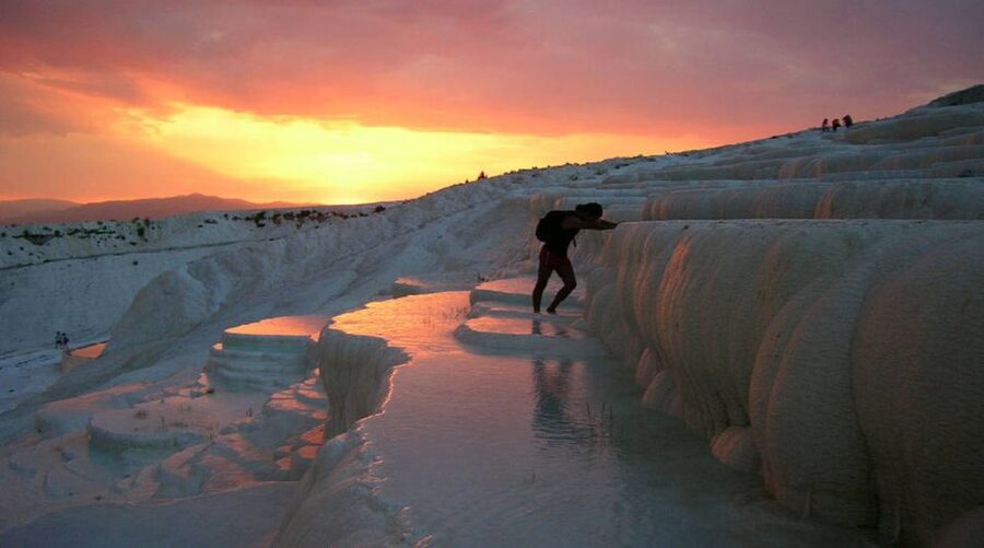 From Marmaris: Pamukkale Evening Tour with Transfer & Dinner - Walking through Hierapolis