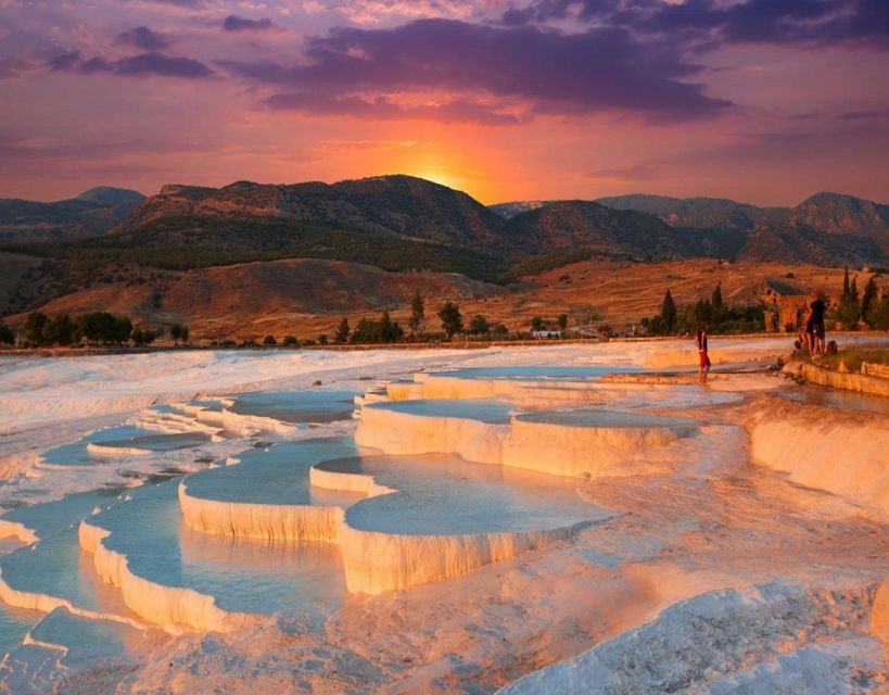 From Marmaris: Pamukkale Evening Tour with Transfer & Dinner - Dinner after the ruins