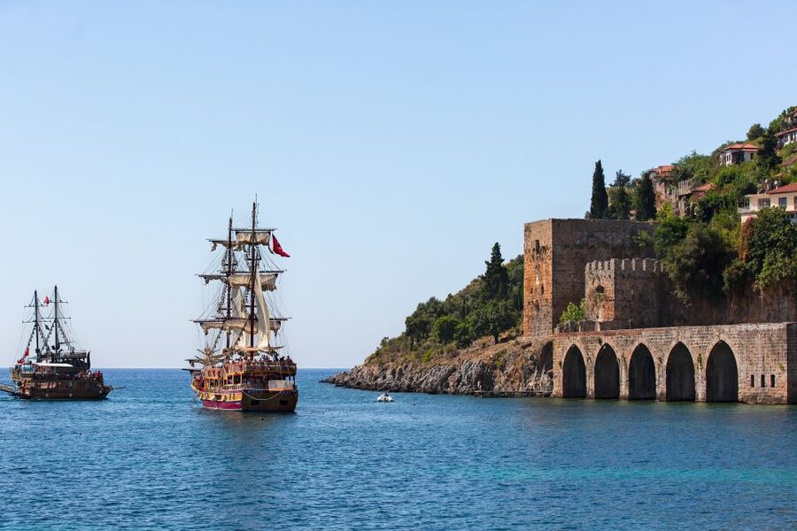 From Side: Alanya Tour with Lunch, Boat Trip, and Cable Car - Leaving Side and reaching Alanya