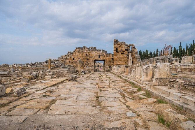 Full Day Pamukkale and Hierapolis Tour from Izmir - Why Pamukkale makes the long road worthwhile