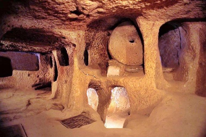 Full-Day Tour in Cappadocia with Ihlara Hiking and Underground City - Kaymakli Underground City: the day’s most unusual hour