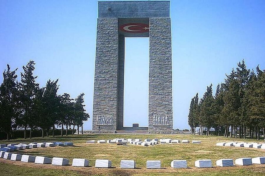 Gallipoli Full-Day Tour from Istanbul - Johnstons Jolly and The Nek