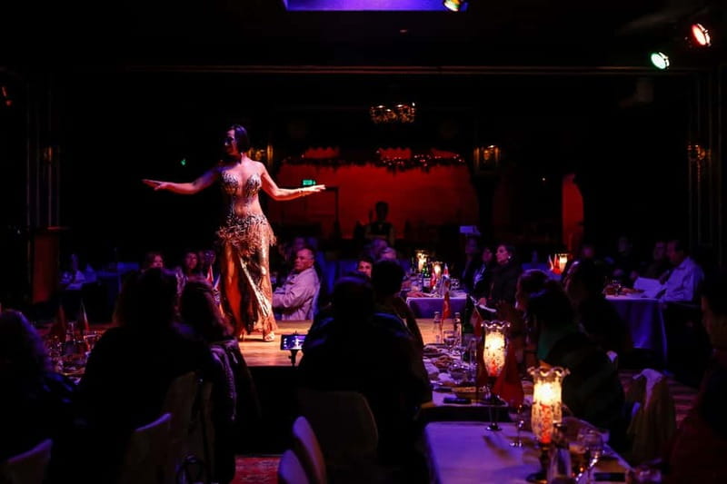 Göreme: Dinner and Folk Show at a Cave Restaurant - Dinner, drinks, and what to expect at your table