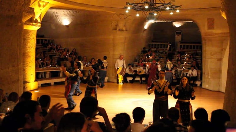 Göreme: Dinner and Folk Show at a Cave Restaurant - Seating can change how much you see