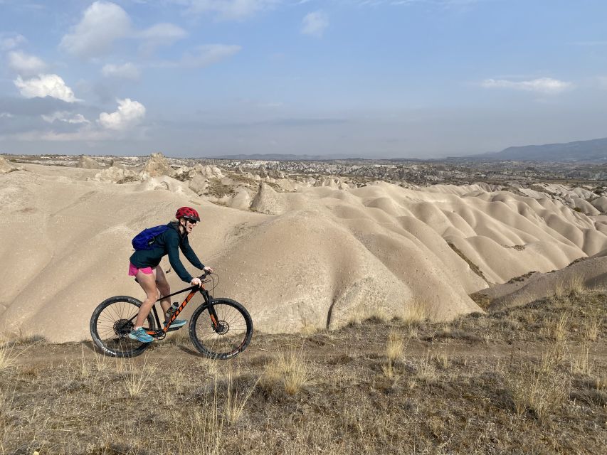 Göreme: Mountain Bike Day Rental in Cappadocia - Rose Valley, where scenery and history share the trail