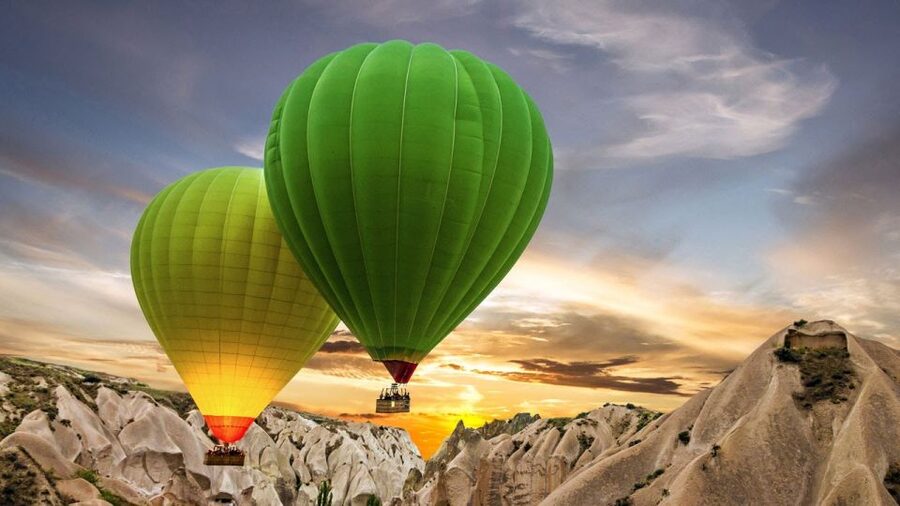 Göreme: Sunrise Hot Air Balloon Flight Over Cappadocia - The pilot’s role and the feel of the service