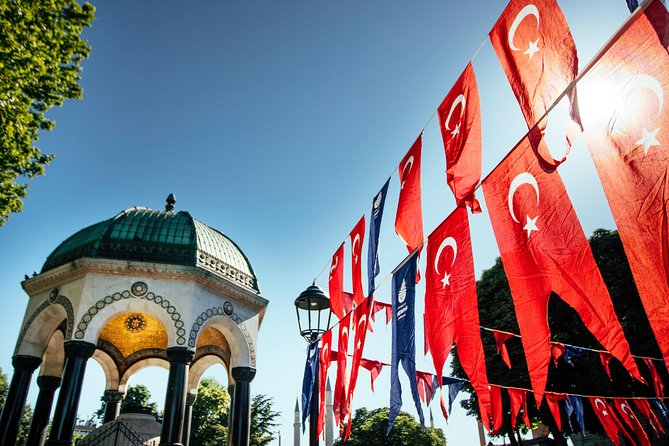Highlights & Hidden Gems With Locals: Best of Istanbul Private Tour - The Blue Mosque and Its Living Role
