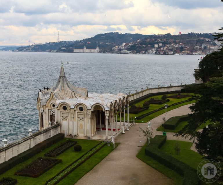 Istanbul: Best of One Day Two Continents Tour, Europe&Asia - Camlica Hill gives you the wide view