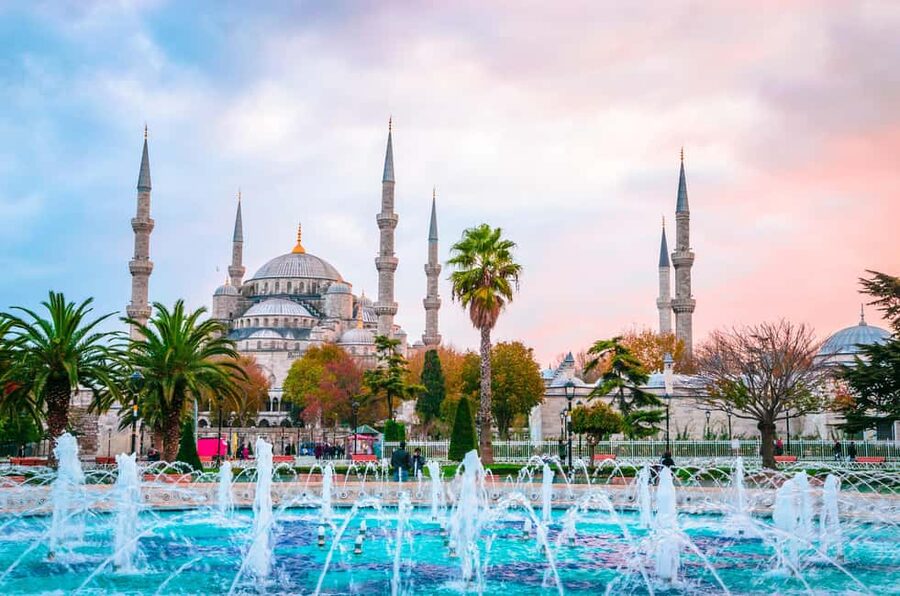 Istanbul: Blue Mosque and Hagia Sophia Tour w/Entry Tickets - Key points at a glance