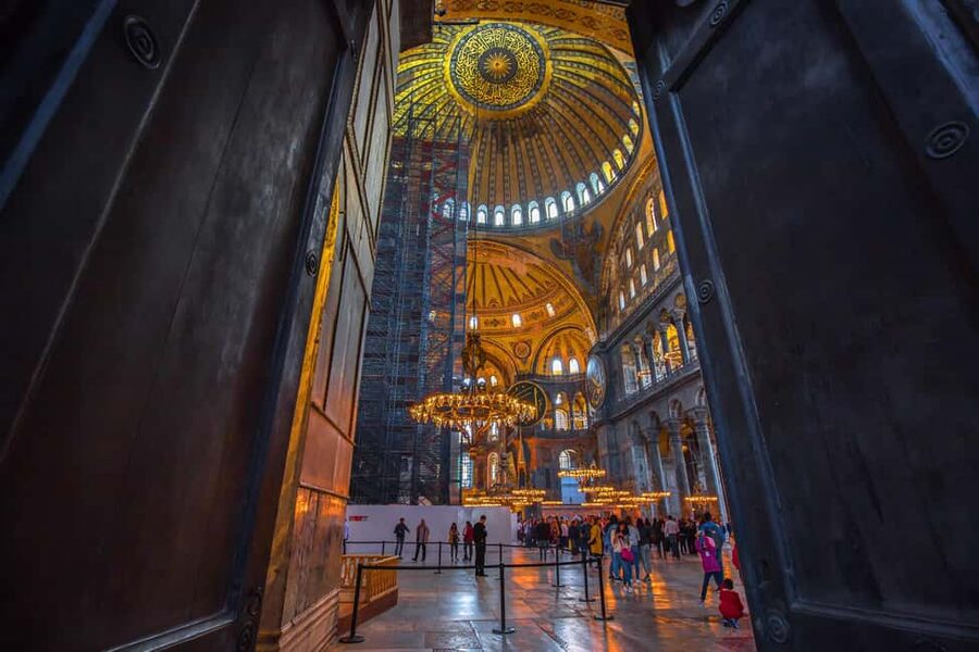 Istanbul: Blue Mosque and Hagia Sophia Tour w/Entry Tickets - The Hippodrome and its ancient obelisks
