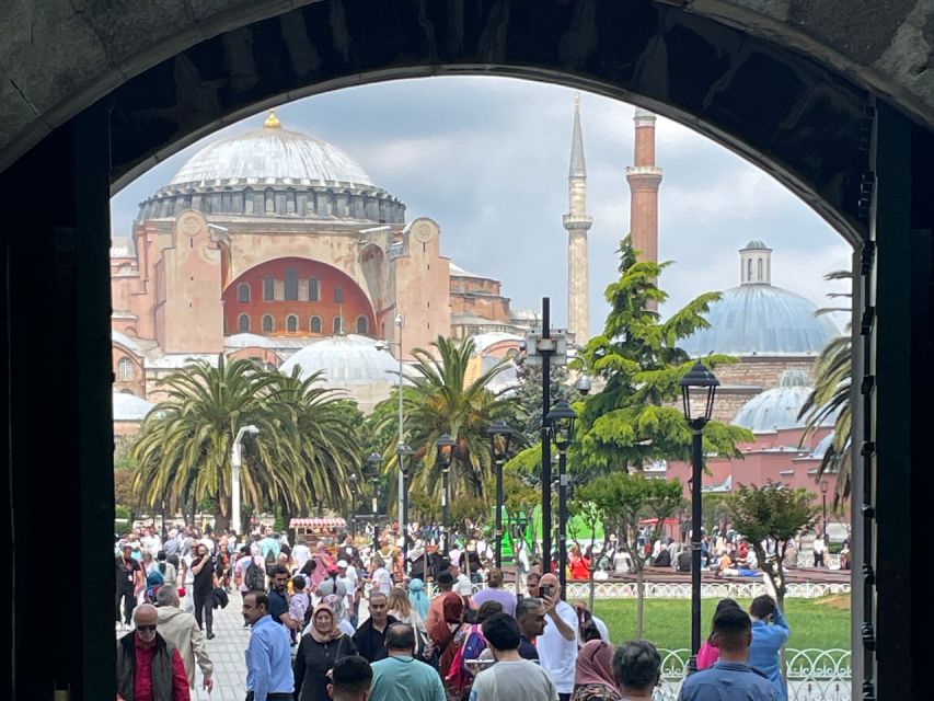 Istanbul: Blue Mosque Guided Tour - Guide quality and communication