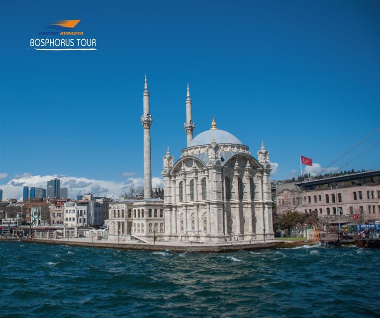 Istanbul: Bosphorus Cruise from Europe or Asia & Audio Guide - Setting out past Dolmabahçe Palace