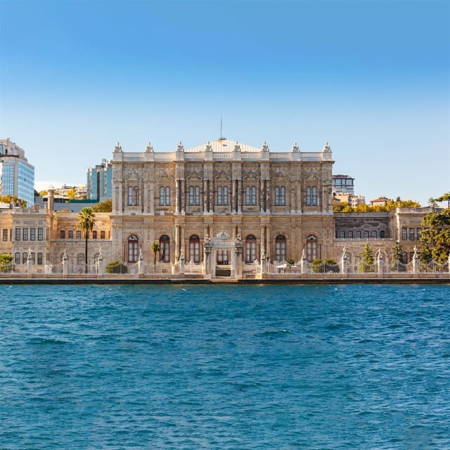 Istanbul: Bosphorus Cruise from Europe or Asia & Audio Guide - Çırağan Palace and Beylerbeyi Palace