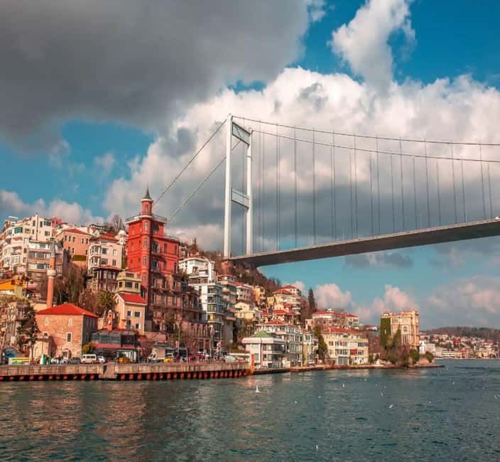 Istanbul: Bosphorus Cruise Morning or Sunset Boat Tour - Key points to know before you board