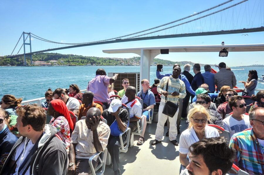 Istanbul: Bosphorus Cruise w/Audio Guide and Sunset Option - Audio guide, live commentary, and languages