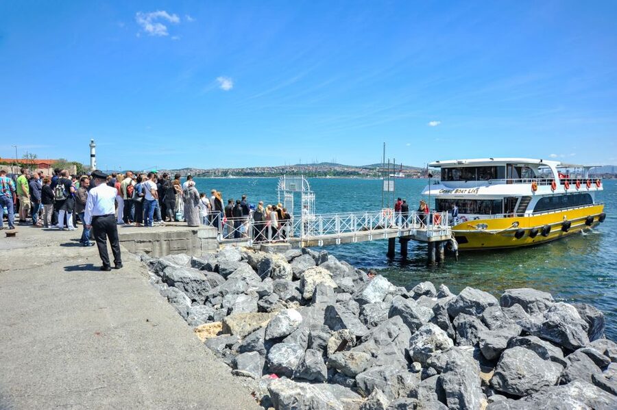 Istanbul: Bosphorus Cruise w/Audio Guide and Sunset Option - Anatolian Fortress, Beylerbeyi, and the Asian shore