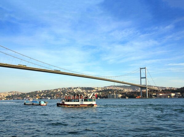 Istanbul: Bosphorus Dinner Cruise with Turkish Night Show - Key points to know before boarding