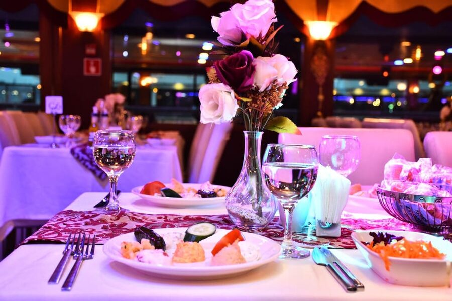Istanbul: Bosphorus Dinner Cruise with Turkish Night Show - FAQ
