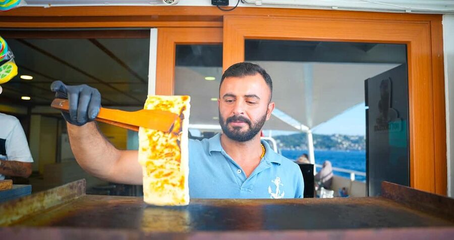 Istanbul: Bosphorus & Golden Horn Cruise Daytime or Sunset - Key points to know before you book