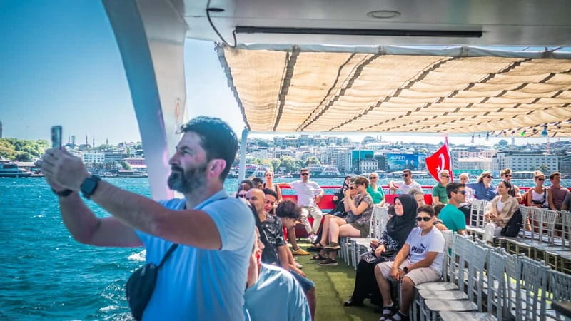 Istanbul: Bosphorus Sightseeing Cruise Tour with Audio Guide - Arnavutköy, Bebek, and Rumeli Hisarı