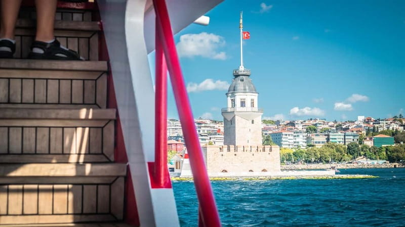 Istanbul: Bosphorus Sightseeing Cruise Tour with Audio Guide - Kuzguncuk, Üsküdar, and Maiden’s Tower